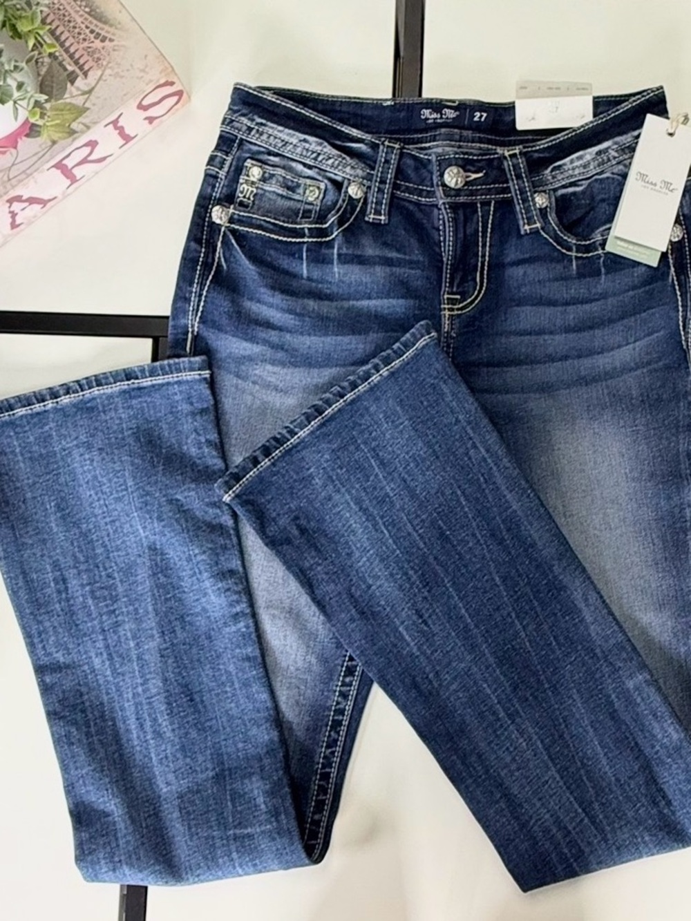 NWT Miss Me Mid-Rise Bootcut Jeans - Wing & Floral Embroidery - Size 27/32 - Picture 5 of 16